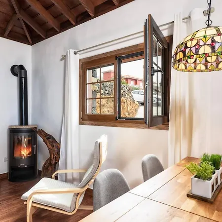 Nyaraló Casa Pedrito - Cozy House, Dreamy Terrace & Sea Views Los Llanos de Aridane